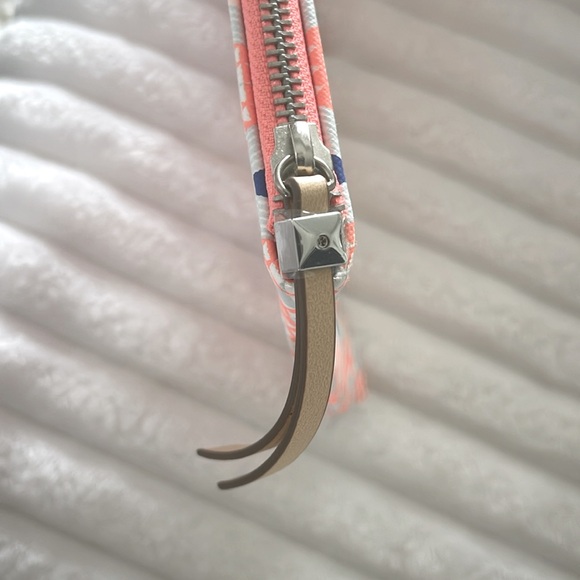 Stella & Dot Clutch Stylish Coral and Blue Geometric Design NWOT - Picture 5 of 9